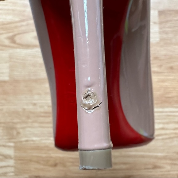 Christian Louboutin Pigalle 100 Nude Patent Leather (size 37.5 EU) - Picture 11 of 16